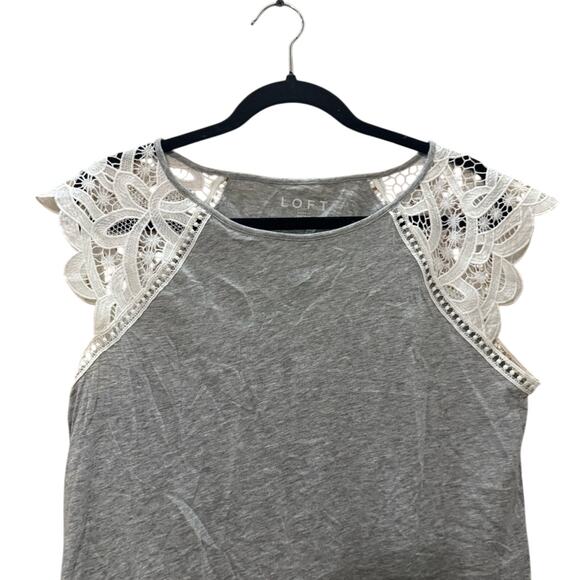 LOFT Gray Sleeveless Top Lace Flutter Sleeve Womens Medium Summer Minimalist - Picture 4 of 6